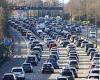 Rail strikes trigger motorway mayhem as thousands forced to ditch public ... trends now