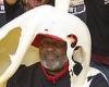 sport news Maryland coach Mike Locksley has a bucket of MAYONNAISE dumped on his head ... trends now