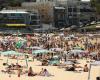 Cancer Council applauds beach cabana popularity as tide turns on getting sun ...