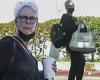 Jamie Lee Curtis dons sporty outfit while stepping out in LA after securing ... trends now