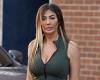 Chloe Ferry showcases her jaw-dropping figure in plunging green work out gear ... trends now
