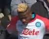 sport news Victor Osimhen climbs through Napoli crowd to apologise to a girl after hitting ... trends now