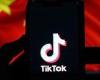 Warning China can 'watch Australians on TikTok through their camera' trends now