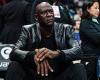 sport news Michael Jordan 'is in talks to sell majority stake of Charlotte Hornets'   trends now