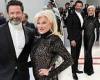 Hugh Jackman's wife Deborra-Lee Furness shows off her dramatic new look at the ... trends now