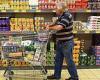 Aussie shopper calls for 'boomer hour' at Coles and Woolworths supermarkets trends now