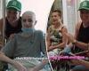 Pink performs incredible act of kindness by visiting sick kids at Melbourne's ... trends now