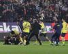 sport news Shocking scenes in Turkey see Fenerbahce players ATTACKED by rival Trabzonspor ... trends now