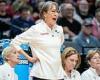 sport news Stanford's Tara VanDerveer, 70, announces retirement after 38 years with the ... trends now