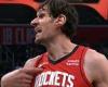 sport news Houston Rockets star Boban Marjanovic sends crowd wild by DELIBERATELY missing ... trends now