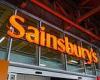 Sainsbury's worker is sacked for pressing the 'zero bags used' button and ... trends now