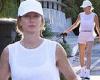 Gisele Bundchen shows off her toned midriff and endless legs in a crop-top and ... trends now