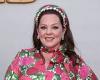 Melissa McCarthy shrugs off Ozempic drama as she hits the red carpet in a ... trends now