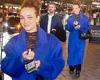 Abbie Chatfield dons a chic blue coat as she steps out for Joel Creasy's comedy ... trends now
