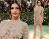 Emily Ratajkowski leaves NOTHING to the imagination as she goes underwear-free ... trends now