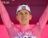 Pogačar edges closer to Giro glory as Aussies hunt podium