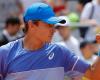 Composed and confident, Alex de Minaur claims another impressive win on clay