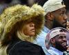sport news Lebron James returns to Cleveland with his wife Savannah as they take courtside ... trends now