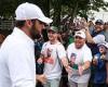 sport news Scottie Scheffler high-fives fan wearing police mugshot t-shirt at the PGA ... trends now